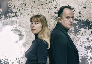 «Ξανά», μια παράσταση για τον έρωτα και την αγάπη στο Ξενοδοχείο Μπάγκειον