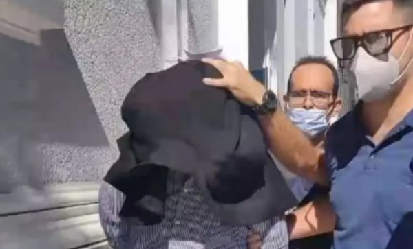 Κόρινθος: Πήγε να την σκοτώσει γιατί δεν του άρεσε ο νονός της κόρης του