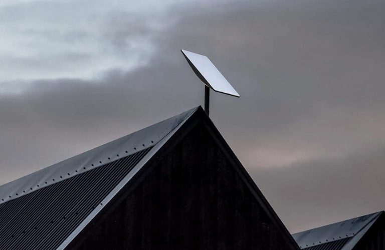 Ουκρανία: Το Starlink του Έλον Μασκ «ζωτικής σημασίας» για το Κίεβο