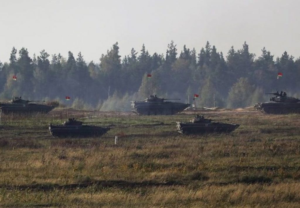 Λευκορωσία: «Τύμπανα πολέμου» - Η Μόσχα στέλνει 9.000 στρατιώτες και 170 άρματα μάχης
