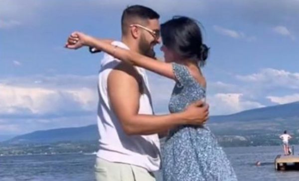 ΗΠΑ: Μια πρόταση γάμου προκάλεσε χαμό στο διαδίκτυο – Δεν θα πιστεύετε τον λόγο