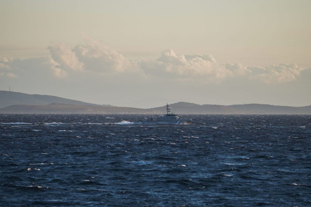Λέσβος: Εντοπίστηκαν ακόμα τρεις μετανάστες – Μάχη με τον χρόνο δίνουν τα σωστικά συνεργεία