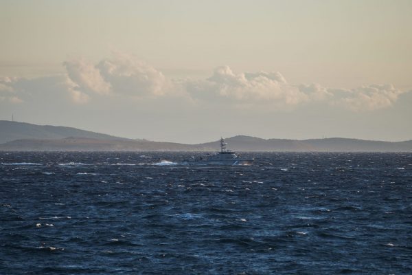 Λέσβος: Εντοπίστηκαν ακόμα τρεις μετανάστες – Μάχη με τον χρόνο δίνουν τα σωστικά συνεργεία