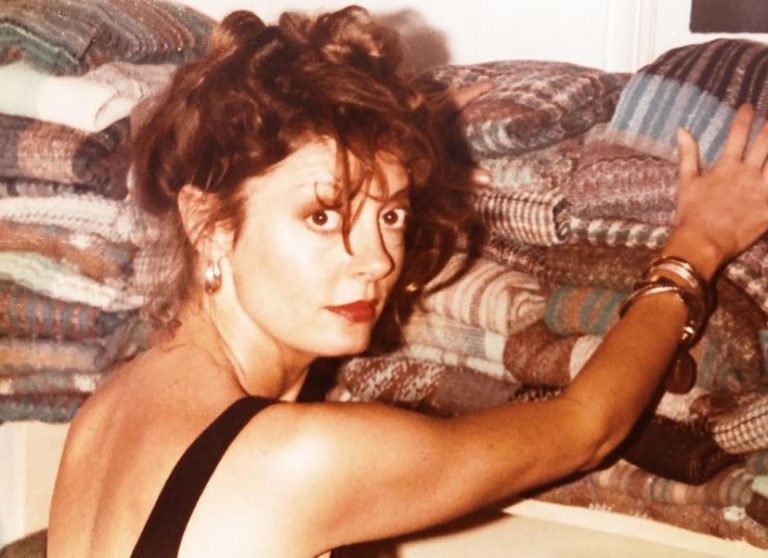 Η ασυνήθιστη ζωή της Σούζαν Σάραντον είναι στρωμένη με υπέροχες αντιφάσεις