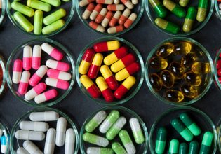 Πλεύρης: Στο 59-41 εξορθολογίζεται ο διαχωρισμός της φαρμακευτικής δαπάνης του ΕΟΠΥΥ