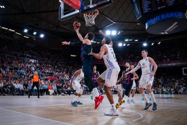 Μπαρτσελόνα – Ρεάλ Μαδρίτης 75-73: Τα εύκολα δύσκολα έκανε η Μπάρτσα