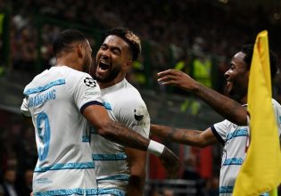 Φουλ για τους «16» η Τσέλσι, «καθάρισε» τη Μίλαν και στο «Σαν Σίρο» (0-2)