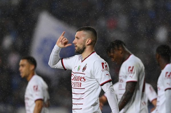 Έμπολι – Μίλαν 1-3: Πήρε την ματσάρα και παρέμεινε στο κυνήγι της Νάπολι