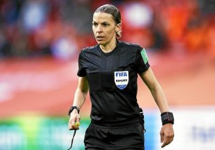 Τρεις γυναίκες διαιτητές επιλέχθηκαν να σφυρίξουν αγώνες του Μουντιάλ