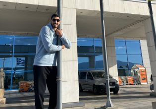 Στην Ελλάδα ο Ενές Καντέρ (pic)