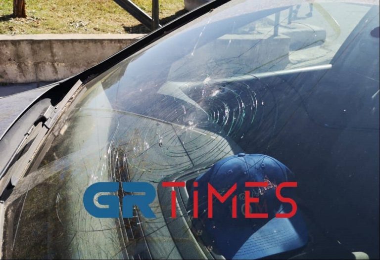 Ένταση στο ΑΠΘ: Έριξαν πέτρες και φωτοβολίδες στους αστυνομικούς