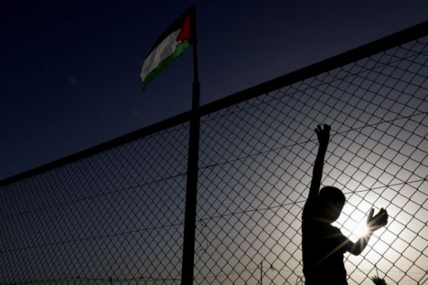 Γάζα: «Επενδύοντας» στον ήλιο για ενέργεια και στα… νεκροταφεία για στέγη