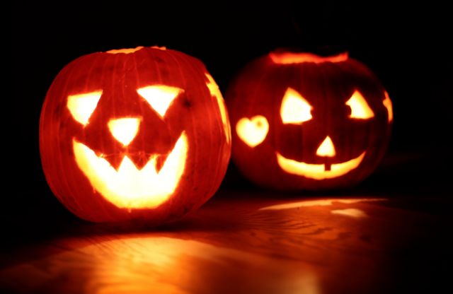 Halloween: Πώς θα σκαλίσετε κολοκύθα - Όλα τα μυστικά σε ένα βίντεο
