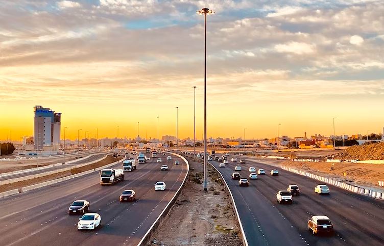 Σαουδική Αραβία: Χτίζοντας το… μέλλον στα «ερείπια» των άλλων