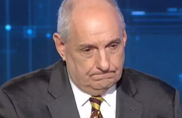 Τέρενς Κουίκ: «Δεν χάρηκα κανένα μου παιδί γιατί είχα παντρευτεί τη δουλειά μου» – Βούρκωσε on air