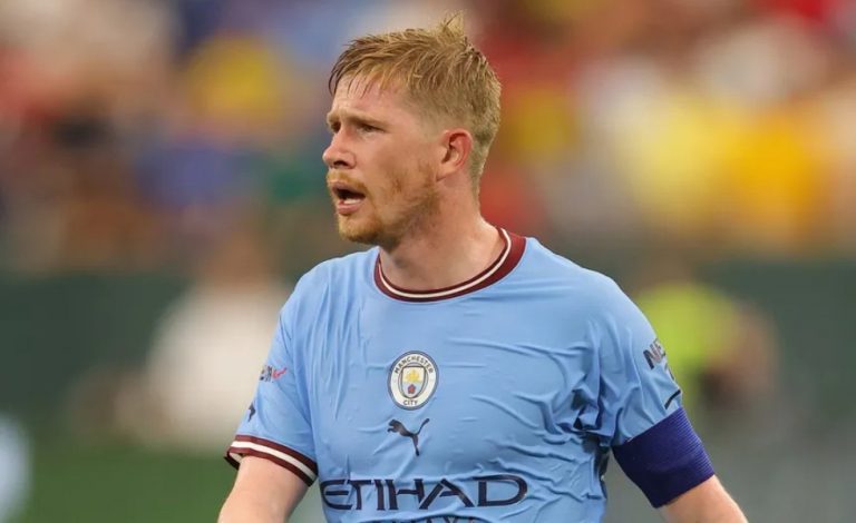 Ντε Μπρόινε: «Περιμένω να είναι η καλύτερη δυνατή Λίβερπουλ»