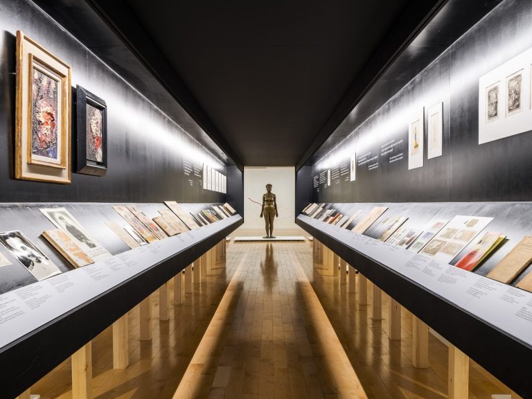 Έκθεση: Η πόλη της Ελευσίνας ως Έκθεμα στο Μουσείο Μπενάκη