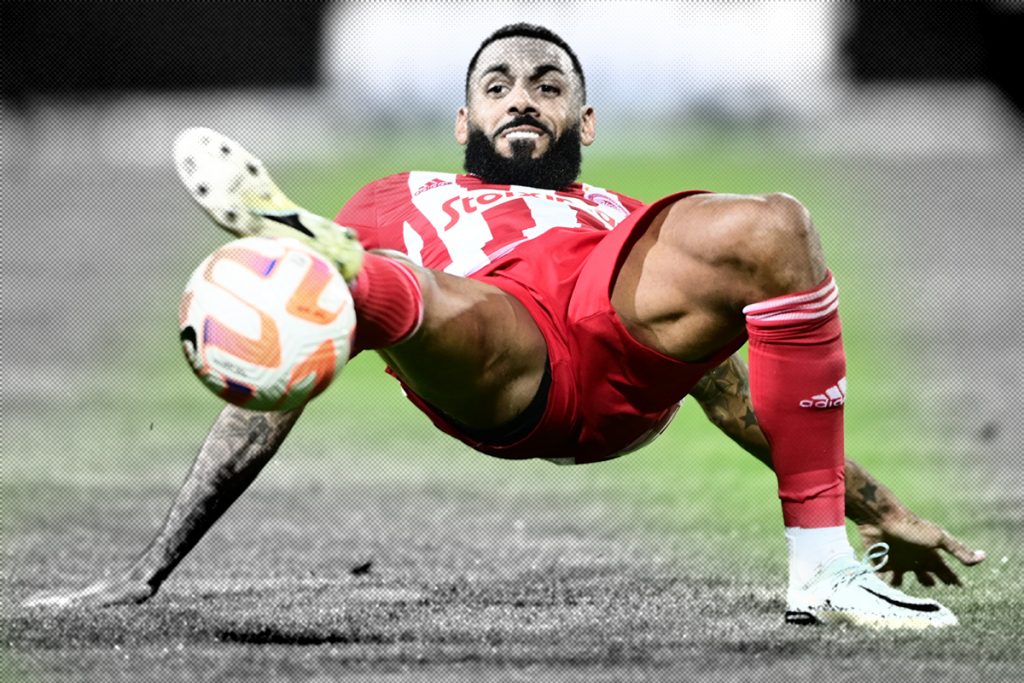 Η αβάσταχτη μοναξιά του Εμβιλά, το «συγγνώμη», η αποθέωση, το ντεμπούτο – μπέρδεμα και η λύση