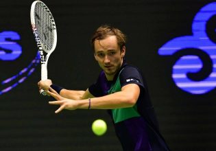 Μεντβέντεφ: «Δεν έχω ιδέα πόσο σοβαρός είναι ο τραυματισμός μου, αλλά νιώθω ότι υπάρχει διάστρεμμα ή ρήξη»