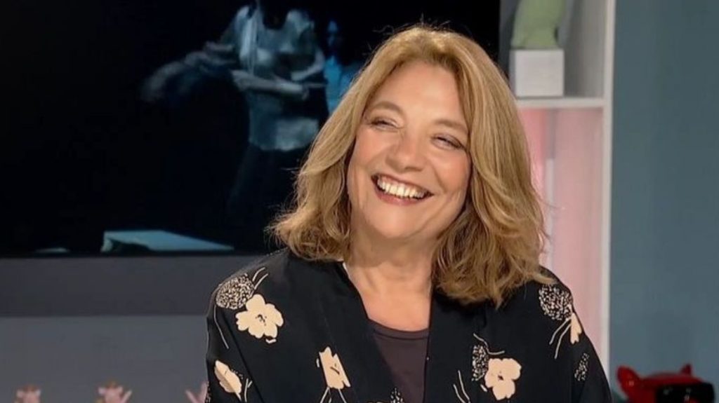 Συγκλονίζει η Όλια Λαζαρίδου: «Από τα 6 ως τα 18 ήμουν στο οικοτροφείο – Πέρασα πολύ δύσκολα παιδικά χρόνια»