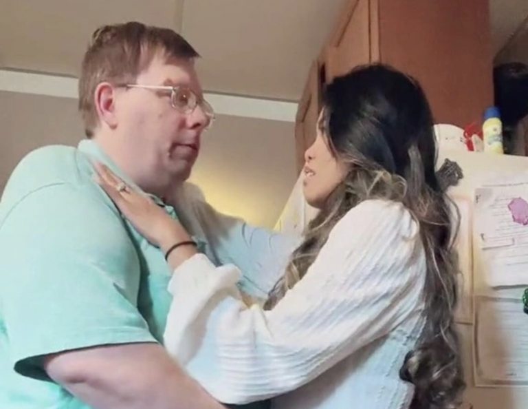 Το ζευγάρι που θεωρούν… ψεύτικο επειδή «δεν ταιριάζουν» – «Πρέπει να είναι πραγματικά πλούσιος»