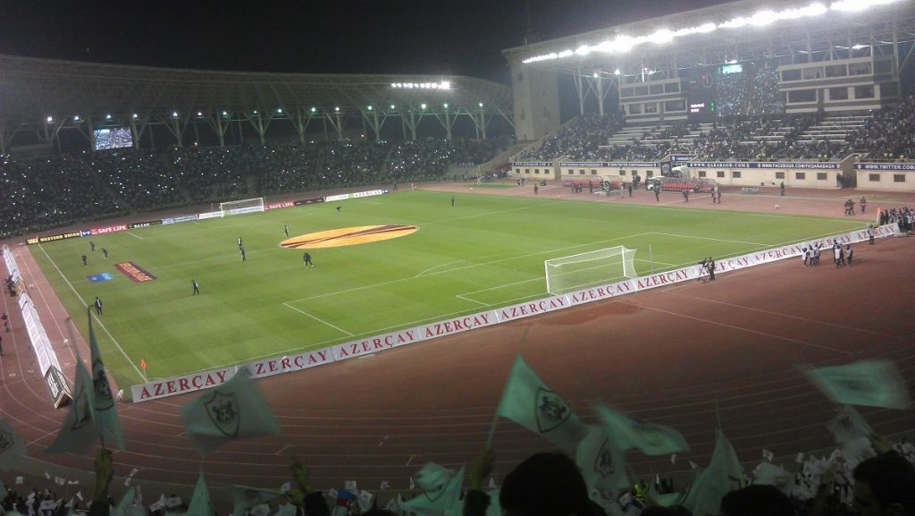 Sold out το γήπεδο της Καραμπάγκ – Δρακόντεια μέτρα ασφαλείας μέσα και έξω από το γήπεδο