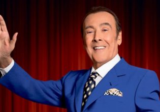 Αποκαλύψεις «φωτιά» για τον Τόλη Βοσκόπουλο: «Σταμάτησε να μου μιλά και δεν ξέρω το λόγο – Πήρε μαζί του το μυστικό»