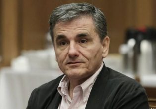 Τσακαλώτος: Οι μειώσεις φόρων στους πλούσιους δεν φέρνουν ανάπτυξη