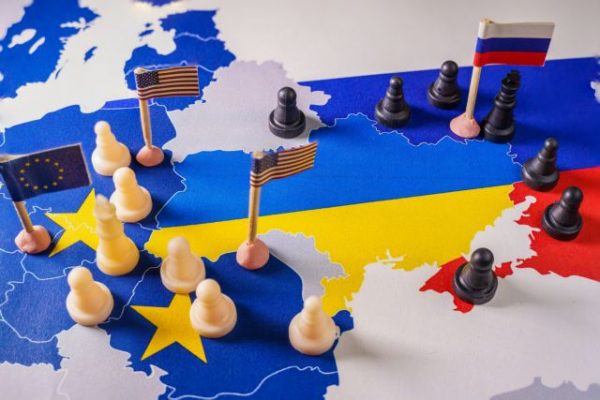 Πόλεμος στην Ουκρανία: Οι ενδιάμεσες εκλογές στις ΗΠΑ ως κρίσιμη καμπή