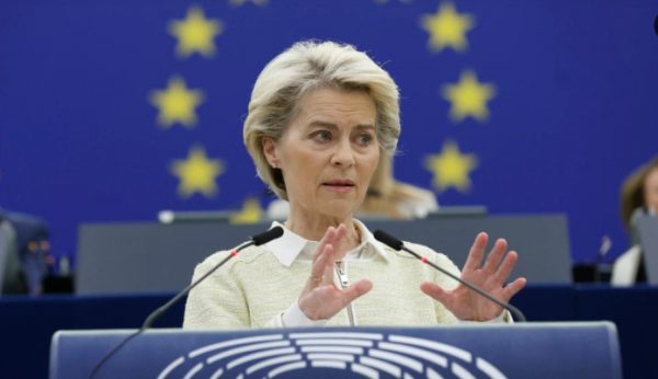 EE: Ανησυχία για τη μη τήρηση των κυρώσεων κατά της Ρωσίας από την Τουρκία