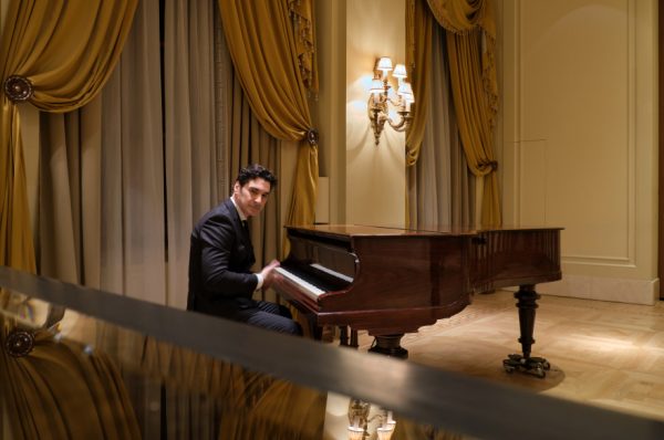 Χριστόφορος Παπακαλιάτης και Μαρία Καβογιάννη μιλούν για το «Maestro»