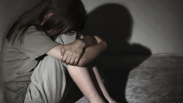 Σεπόλια: Συνελήφθη η μητέρα της 12χρονης – Κατηγορείται για μαστροπεία