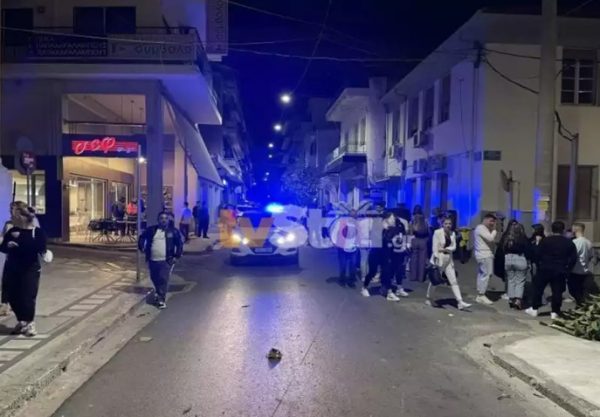 Λαμία: Πανικός από τρελή πορεία αυτοκινήτου – Παρέσυρε τα πάντα στο διάβα του