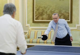 Ερντογάν: Έπαιξε πινγκ-πονγκ με τον πρόεδρο του Καζακστάν