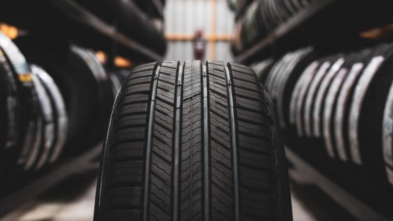 Γιατί τα ελαστικά των αυτοκινήτων έχουν μαύρο χρώμα;
