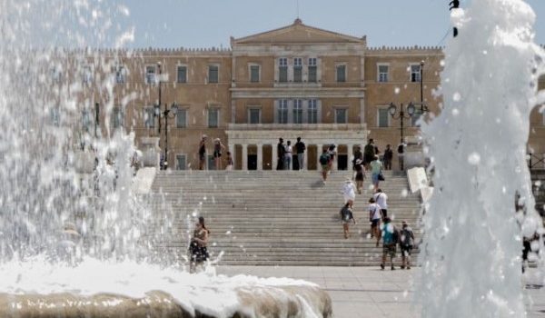 Καιρός: «Aσυνήθιστο κύμα ζέστης την επόμενη εβδομάδα» – Σε ποιες περιοχές θα έχει 30άρια [πίνακας]