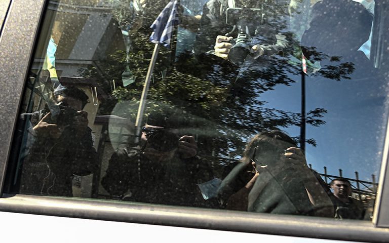 Σεπόλια: Η 12χρονη «είναι πάρα πολύ ψηλή και εύσωμη, μοιάζει 18 ετών» λέει η δικηγόρος του 34χρονου