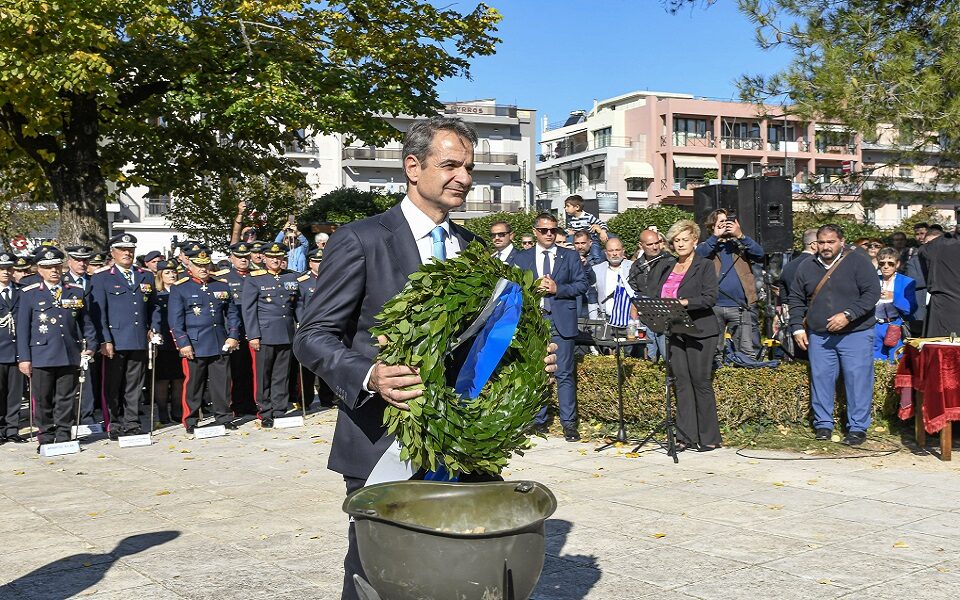 Μητσοτάκης για 28η Οκτωβρίου: Χρέος μας να παραδώσουμε μια πατρίδα πιο ισχυρή