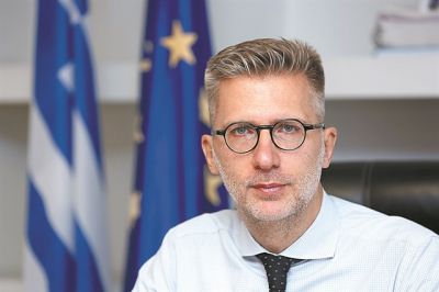 Οι τελευταίοι «μπλε φάκελοι»