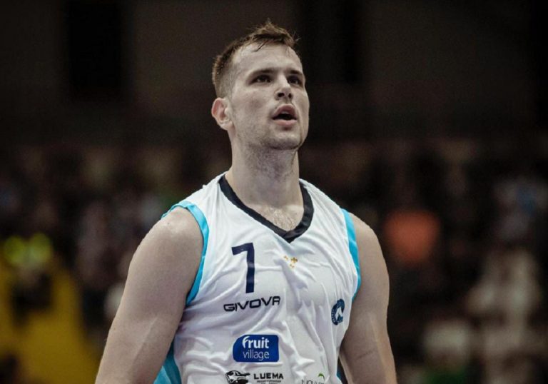 Αγραβάνης: Τέλος από τη Νάπολι