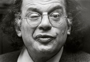 Η μέρα που ο ποιητής Άλεν Γκίνσμπεργκ διαβάζει για πρώτη φορά το «Ουρλιαχτό»