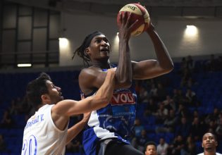 Σοκ στην Μπουντούτσνοστ: Λιποθύμησε ο Άλφα Καμπά