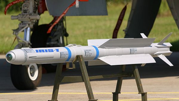 Ουκρανία: Έφθασε το πρώτο σύστημα αντιαεροπορικής άμυνας IRIS-T από τη Γερμανία