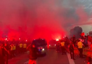 «Τρελή» υποδοχή της Μπαρτσελόνα έξω από το Καμπ Νου (vid)