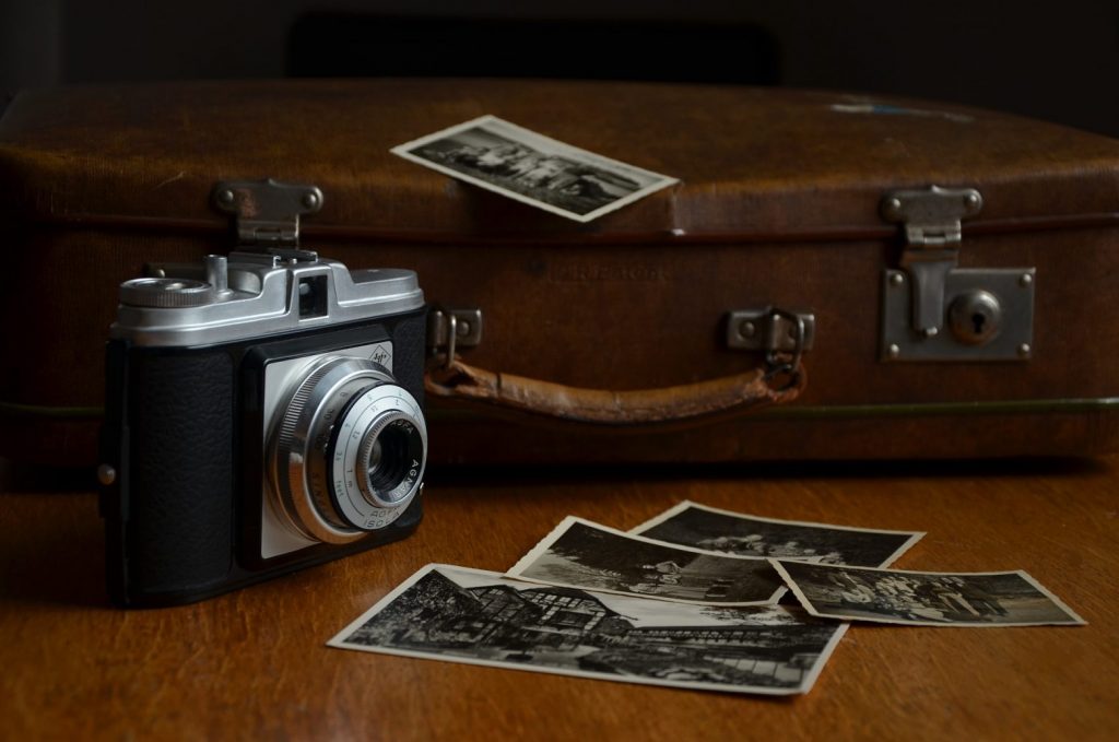 Polaroid: Από την αυτοκρατορία στη χρεοκοπία και ξανά στην αναγέννηση – Η ιστορία πίσω από το πασίγνωστο brand