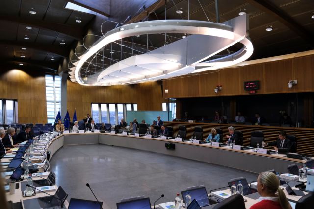 Κομισιόν: Καταθέτει συμβιβαστική πρόταση για πλαφόν στο φυσικό αέριο