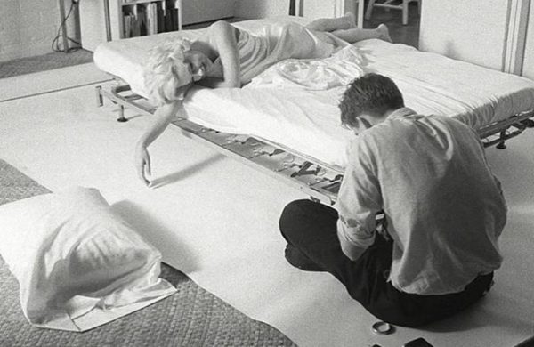 O «αντι-παπαράτσι» Ντάγκλας Κέρκλαντ, ο φωτογράφος των σταρ του σινεμά, έφυγε από τη ζωή