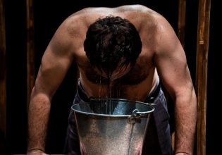 Ο Ιωσήφ Ιωσηφίδης αναμετράται με το «Ημερολόγιο ενός τρελού» του Γκόγκολ στο Θέατρο Επί Κολωνώ