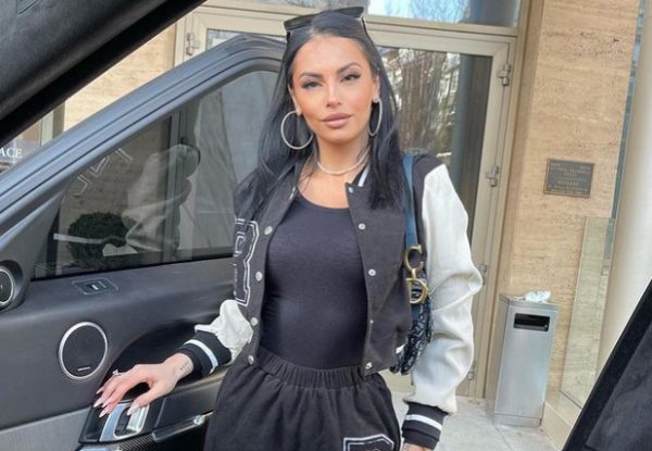 Δήμητρα Αλεξανδράκη: Γιατί δεν θα ανέβει τελικά τα σκαλιά της εκκλησίας – Όλο το παρασκήνιο του χωρισμού της