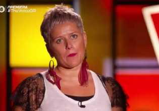 The Voice: Η διαγωνιζόμενη που συγκίνησε – «Κάνω τρεις δουλειές για να μεγαλώσω την κόρη μου»